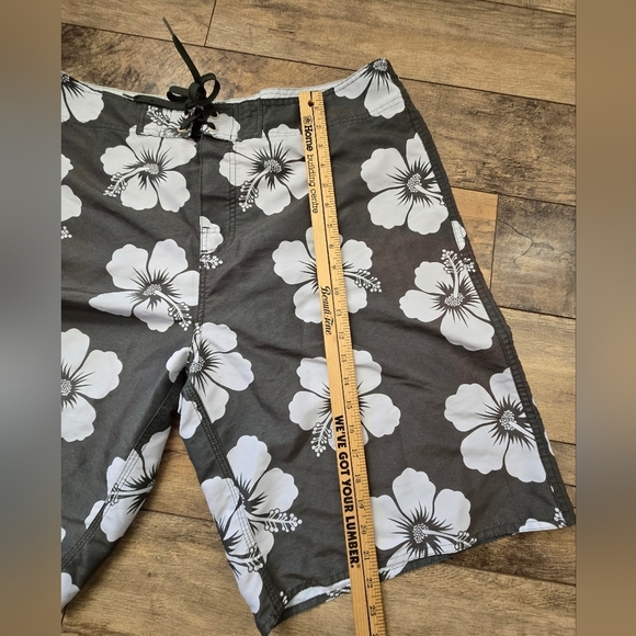 Aqua Rose Men's Xl Green Olive Floral Swim Shorts - Picture 4 of 11